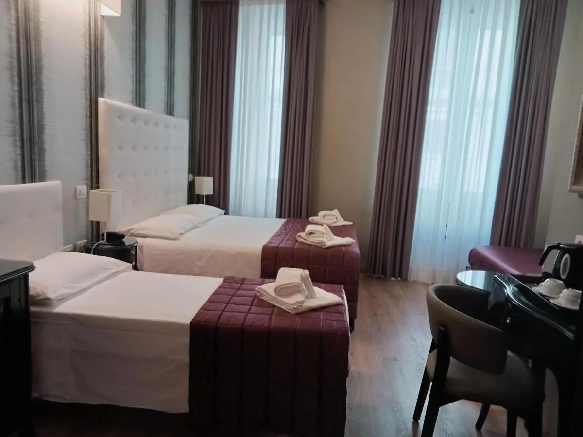 Hotel Montreal Florencja 3*,