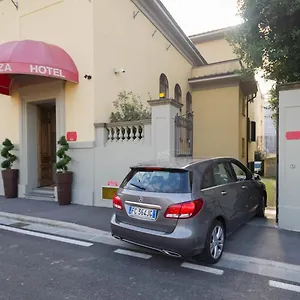 Hotel La Fortezza, Florencie