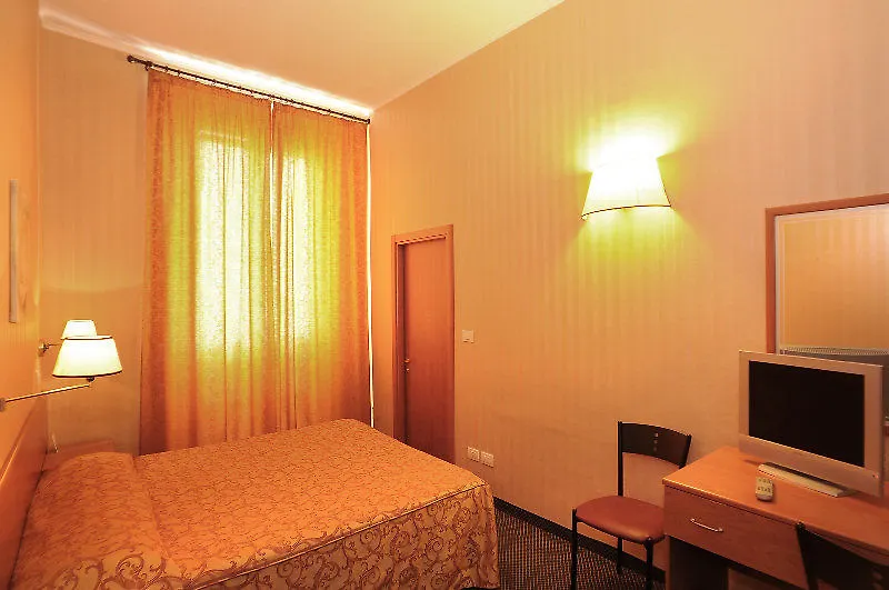 ***  Hotel Montreal Florence Italy