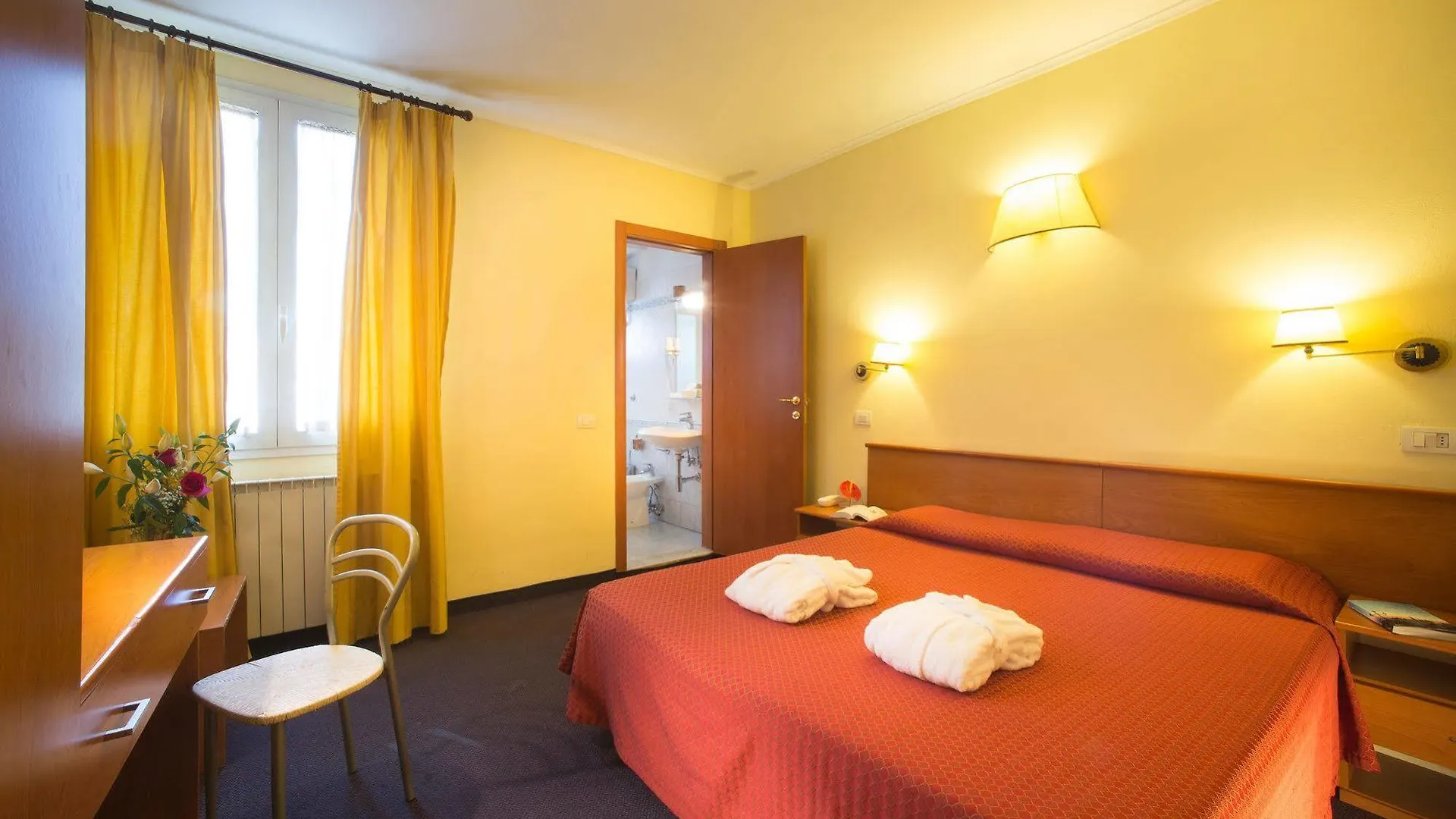 Hotel Montreal Florencja 3*,